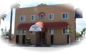 Holland Inn And Suites